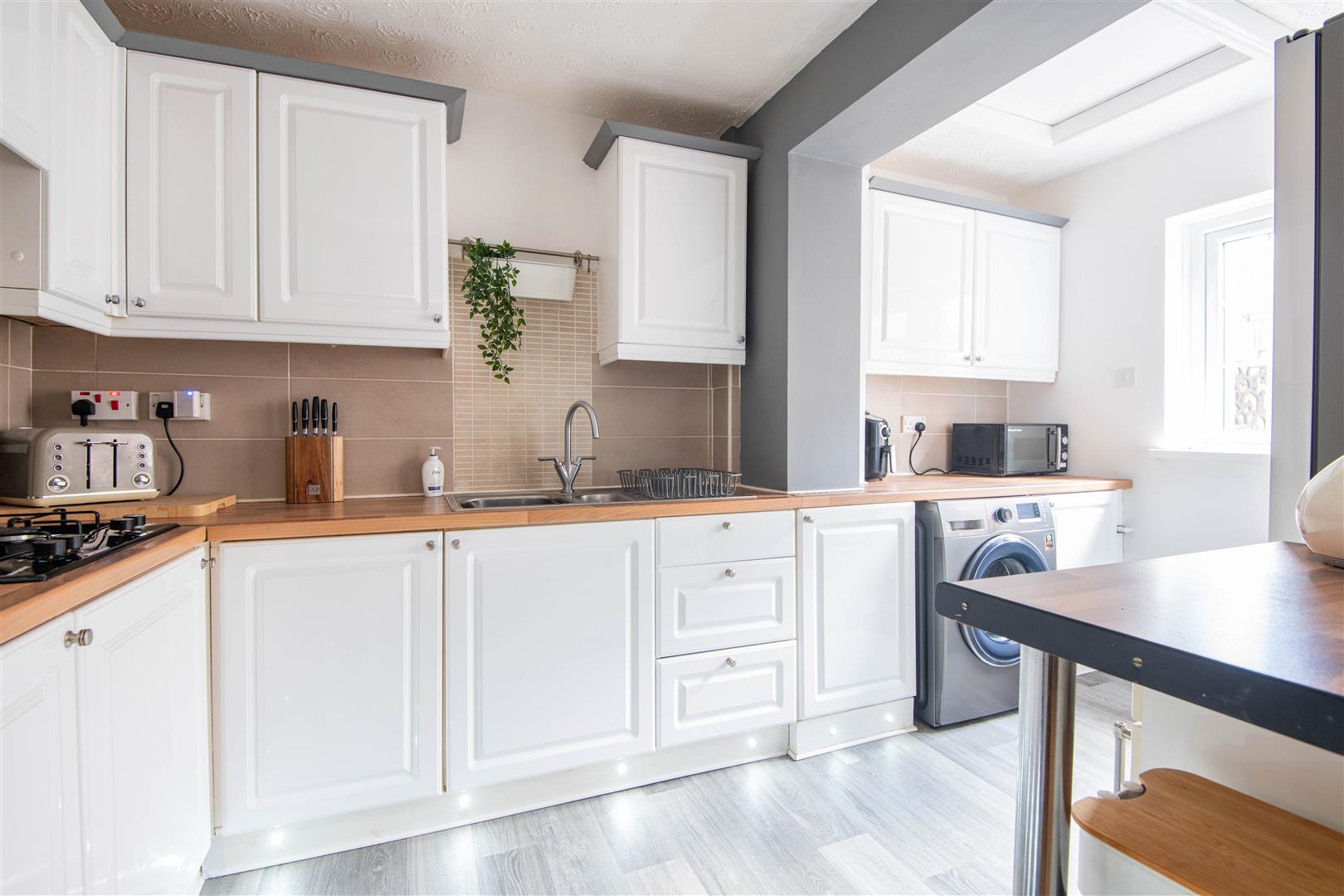 3 bed property in Carr Field, Preston